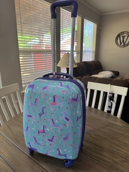 Pottery Barn Kids Girls Mackenzie Unicorn Hard Sided Spinner Travel Suit Case. - Picture 2 of 16